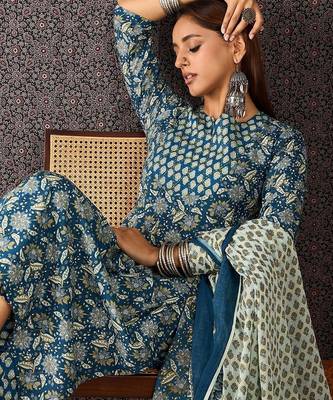 Women Ethnic Motifs Printed Cotton Kurta with Trousers & Dupatta 2