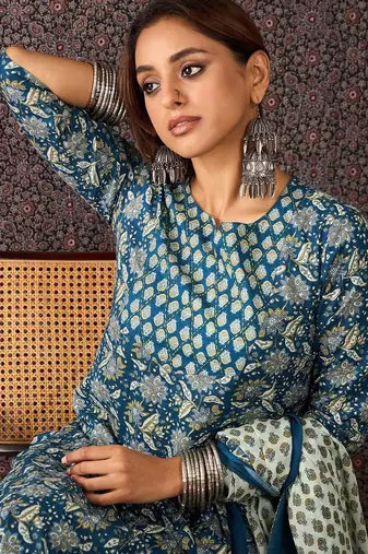 Women Ethnic Motifs Printed Cotton Kurta with Trousers & Dupatta