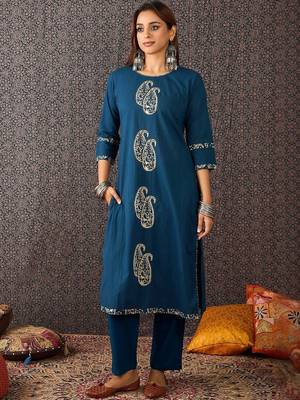 Paisley Printed Round Neck Thread Work Pure Cotton Kurta & Trousers With Dupatta 6