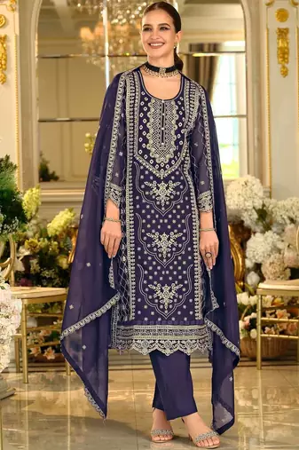 Women Ethnic Motifs Embroidered Regular Thread Work Kurta Set