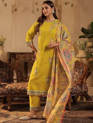 Floral Embroidered Straight Kurta With Trousers & Dupatta 3