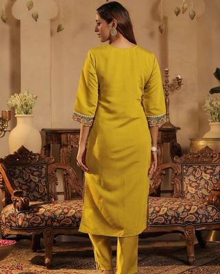 Floral Embroidered Straight Kurta With Trousers & Dupatta 4