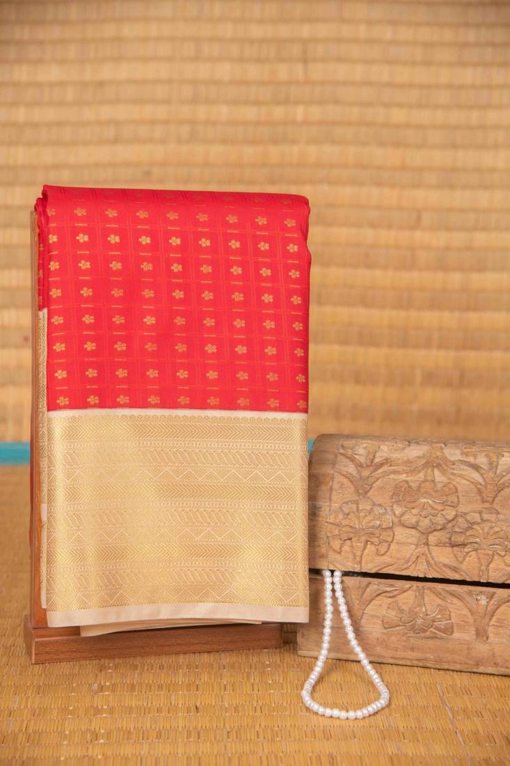 Pink aayiram butta semi silk saree with blouse