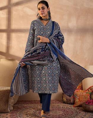 Women Ethnic Motifs Printed Cotton Kurta with Trousers & Dupatta 1