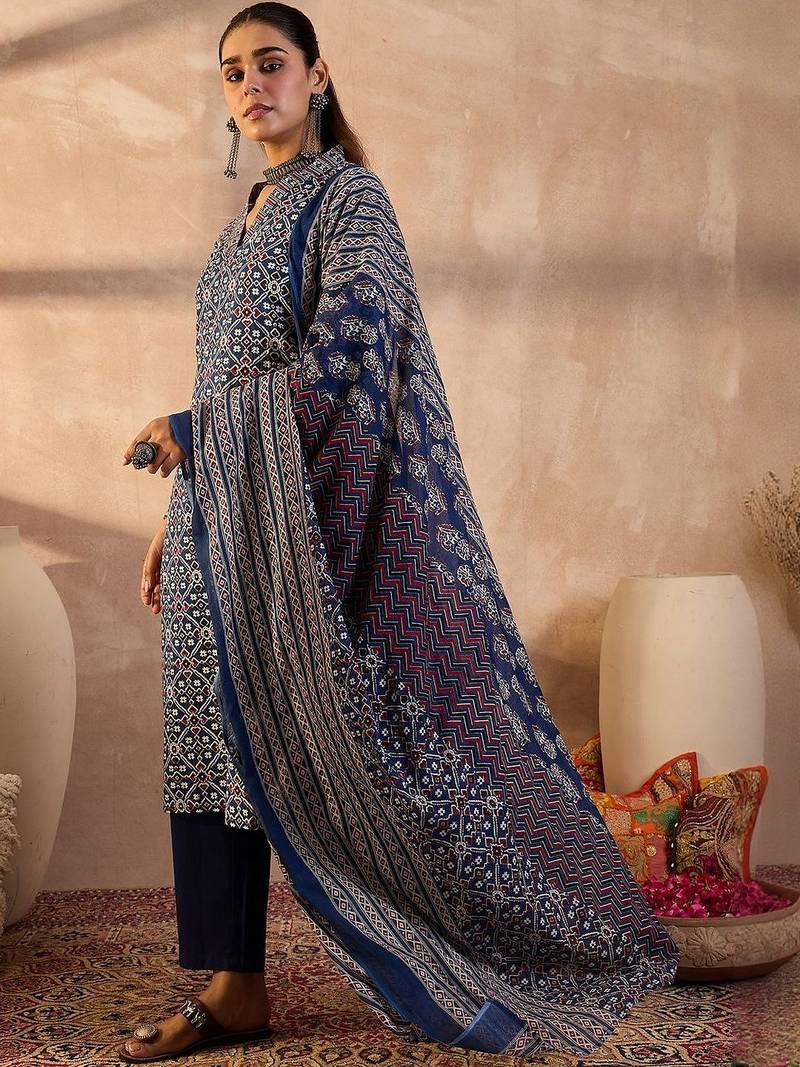 Women Ethnic Motifs Printed Cotton Kurta with Trousers & Dupatta