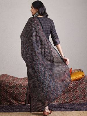 Women Ethnic Motifs Printed Regular Pure Cotton Kurta with Trousers & With Dupatta 4