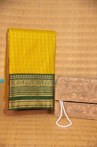 Lime green and deep green aayiram butta semi silk saree with blouse