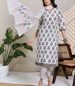 Women Floral Printed Cotton Kurta with Trousers & Dupatta