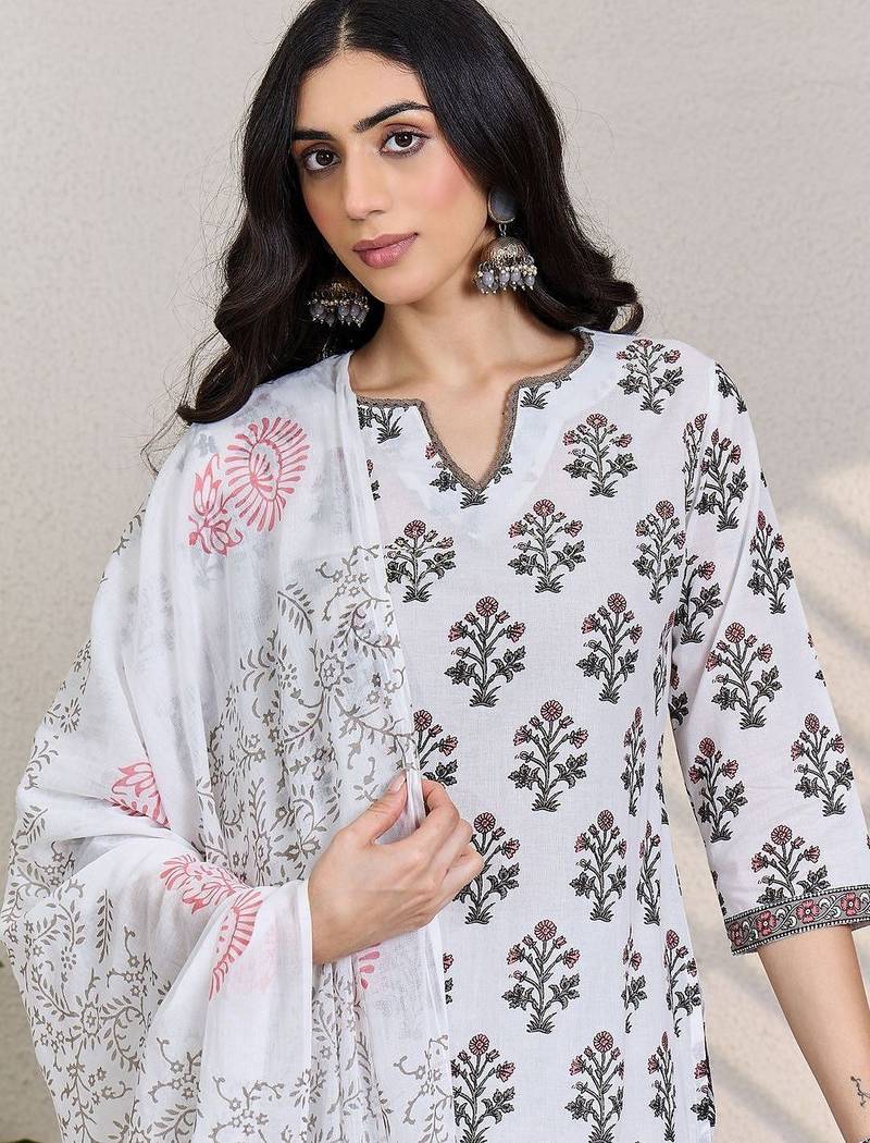 Women Floral Printed Cotton Kurta with Trousers & Dupatta