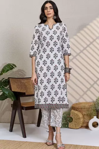 Women Floral Printed Cotton Kurta with Trousers & Dupatta