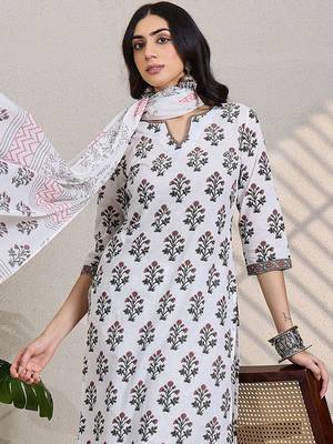 Women Floral Printed Cotton Kurta with Trousers & Dupatta 6