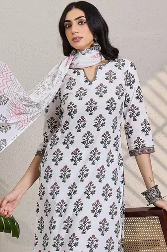 Women Floral Printed Cotton Kurta with Trousers & Dupatta