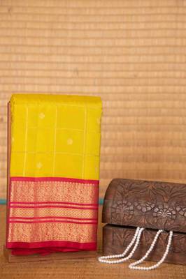 Leaf green and pink checked touch silk saree with blouse 2