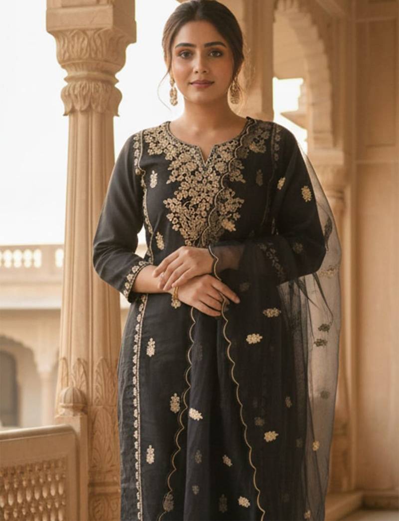 Women Ethnic Motifs Embroidered Kurta with Trousers & Dupatta