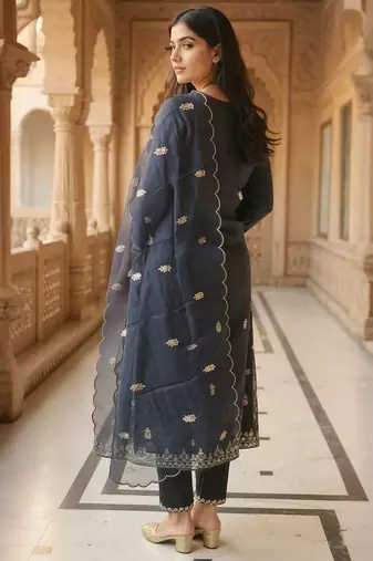 Women Ethnic Motifs Embroidered Kurta with Trousers & Dupatta