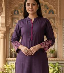 Women Ethnic Motifs Embroidered Thread Work Kurta with Trousers