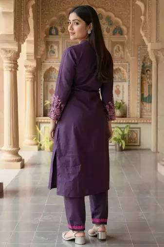 Women Ethnic Motifs Embroidered Thread Work Kurta with Trousers
