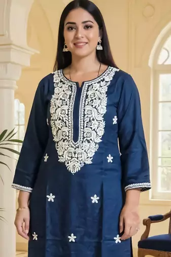Floral Embroidered Thread Work Straight Kurta With Trousers