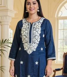 Floral Embroidered Thread Work Straight Kurta With Trousers