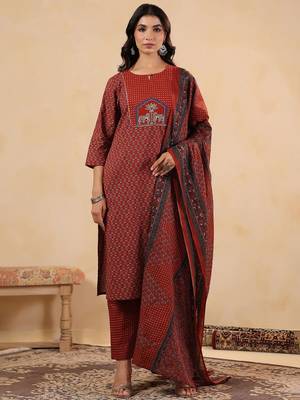Women Ethnic Motifs Printed Cotton Kurta with Trousers & Dupatta 3