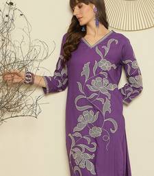 Women Ethnic Motifs Embroidered Regular Thread Work Kurta with Trouser