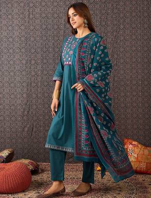 Floral Embroidered Thread Work Pure Cotton Straight Kurta With Trouser & Dupatta 4