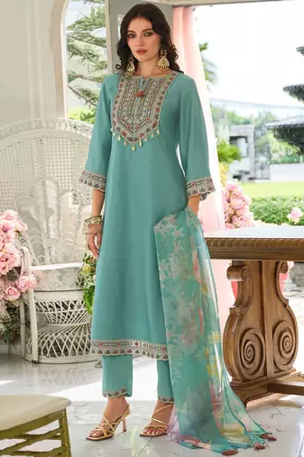 Ethnic Motifs Embroidered Regular Mirror Work Kurta With Trousers & Dupatta