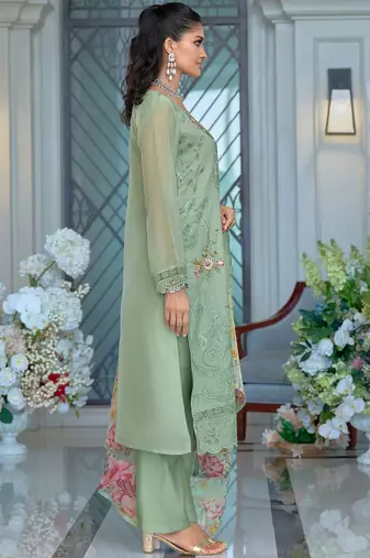 Women Floral Embroidered Thread Work Kurta with Trousers & Dupatta