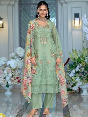 Women Floral Embroidered Thread Work Kurta with Trousers & Dupatta 6
