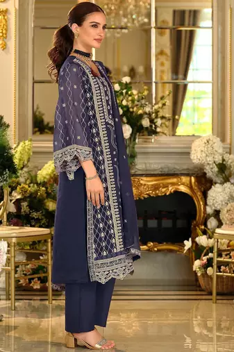 Ethnic Motifs Embroidered Sequinned Kurta with Trousers & Dupatta