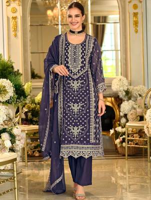 Ethnic Motifs Embroidered Sequinned Kurta with Trousers & Dupatta 6
