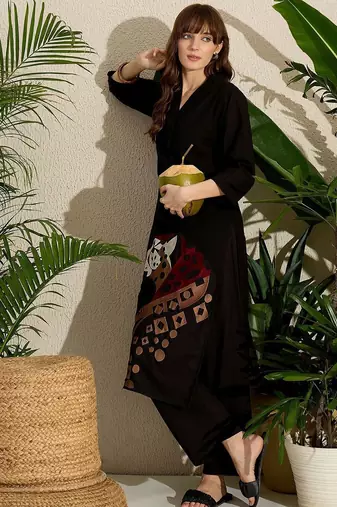 Geometric Printed V-Neck Pure Cotton Straight Kurta With Palazzos