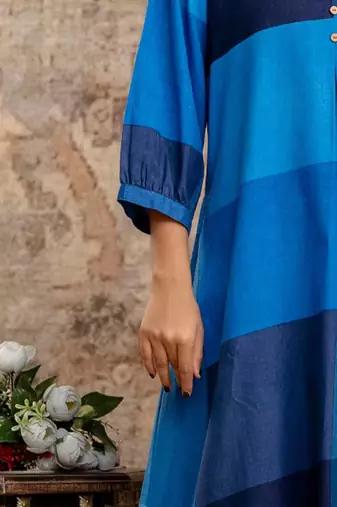Colourblocked V-Neck A-Line Kurta With Trousers