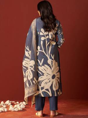 Women Floral Printed Beads and Stones Kurta with Trousers & Dupatta Kurta Sets 4