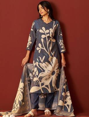 Women Floral Printed Beads and Stones Kurta with Trousers & Dupatta Kurta Sets 5