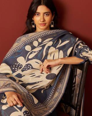 Women Floral Printed Beads and Stones Kurta with Trousers & Dupatta Kurta Sets 6