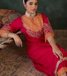 Women Floral Embroidered Kurta with Trousers