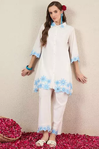 Women Solid Embroidered Cotton Kurta with Palazzos