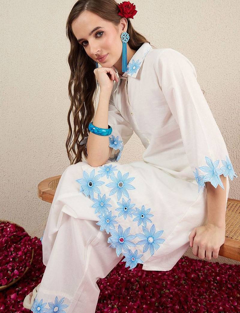 Women Solid Embroidered Cotton Kurta with Palazzos