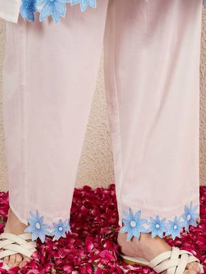 Women Solid Embroidered Cotton Kurta with Palazzos 7