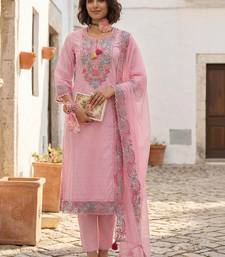 Women Floral Embroidered Regular Thread Work  Cotton Kurta with Trousers & With Dupatta