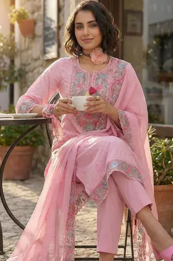 women floral embroidered regular thread work  cotton kurta with trousers & with dupatta