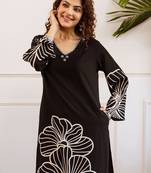 Women Floral Printed Regular Thread Work Kurta with Trousers