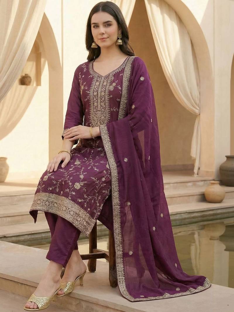 Women Ethnic Motifs Embroidered Regular Thread Work Kurta with Trousers & With Dupatta