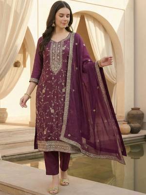 Women Ethnic Motifs Embroidered Regular Thread Work Kurta with Trousers & With Dupatta 5