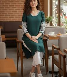 Women Ethnic Motifs Embroidered Thread Work Grandeur & Majestic Artwork Kurta
