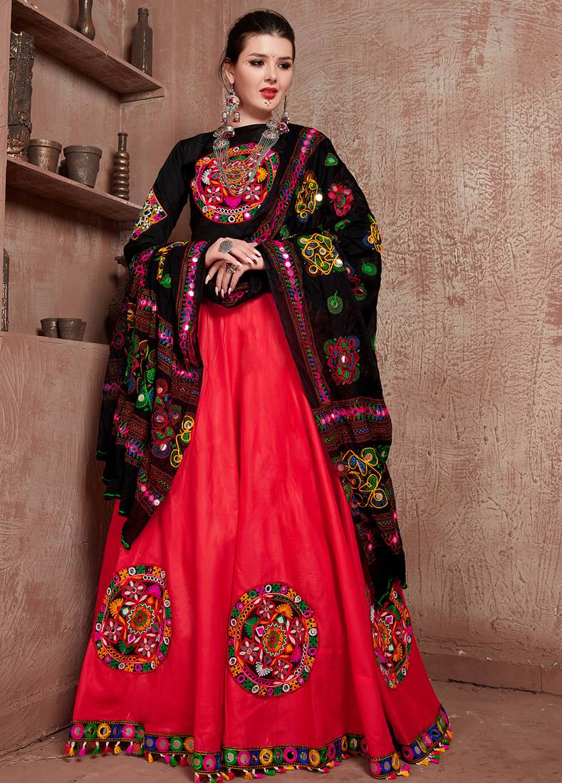 Red Art Silk Gamthi Butta Mirror With Lace Work & Tassel Lace With Printed Gamthi Work Dupatta Chaniya Choli