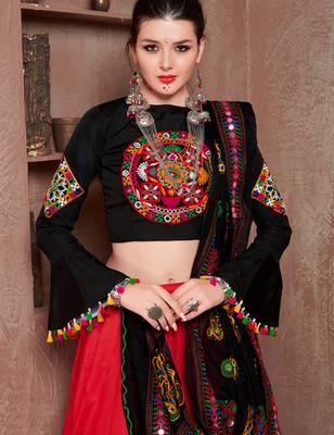 Red Art Silk Gamthi Butta Mirror With Lace Work & Tassel Lace With Printed Gamthi Work Dupatta Chaniya Choli 5