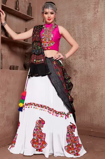 White Twill Gamthi Butta Mirror With Lace Work & Tassel Lace With Printed Gamthi Work Dupatta Chaniya Choli