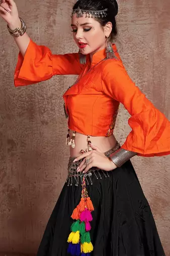 Black Taffeta Silk Gamthi Butta, Mirror With Lace Work & Tassel Lace With Printed Gamthi Work Dupatta Chaniya Choli